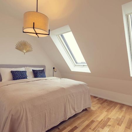The 77 Anna Apartment Wina Bagian luar foto