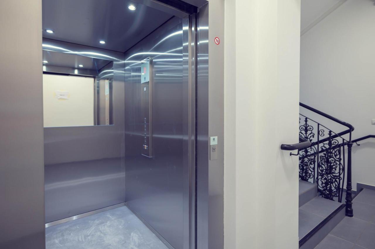 The 77 Anna Apartment Wina Bagian luar foto